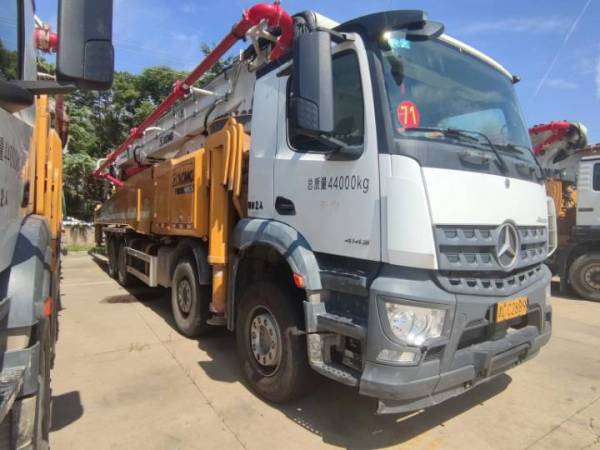 徐工HB62V泵车