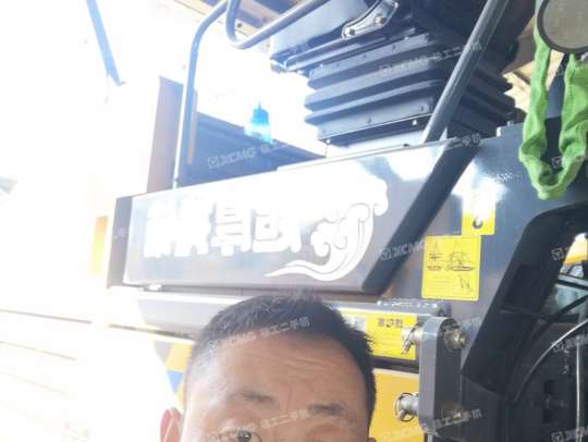 徐工RP1253T攤鋪機(jī)