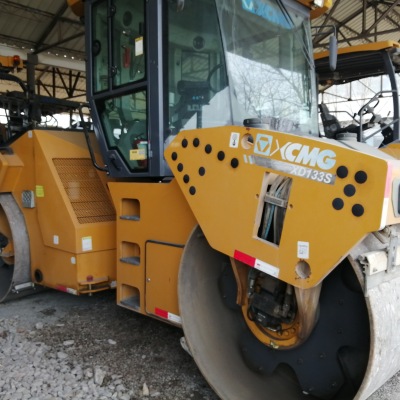 徐工XD133C双钢轮压路机