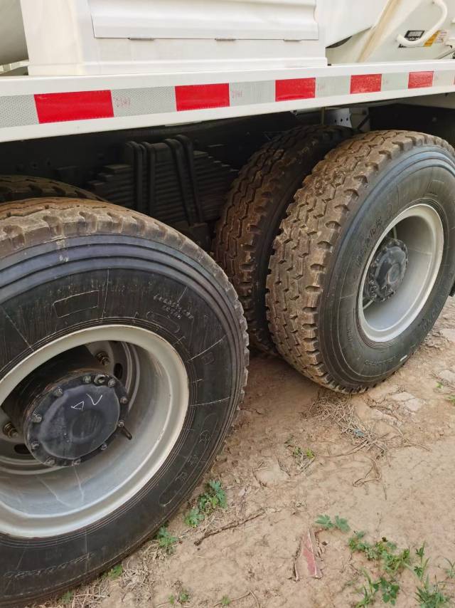 徐工YZLW691搅拌车（国Ⅵ）