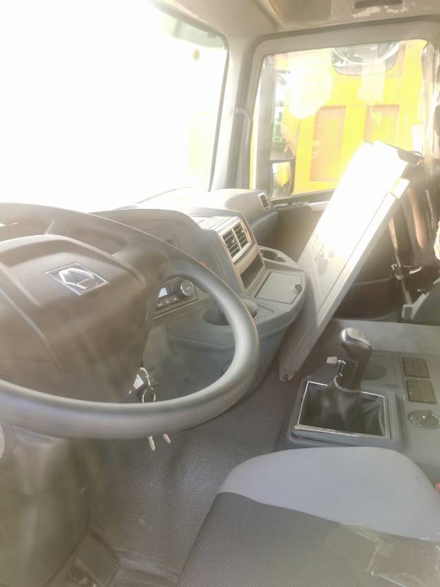 徐工HEFW211牵引车（国Ⅵ）