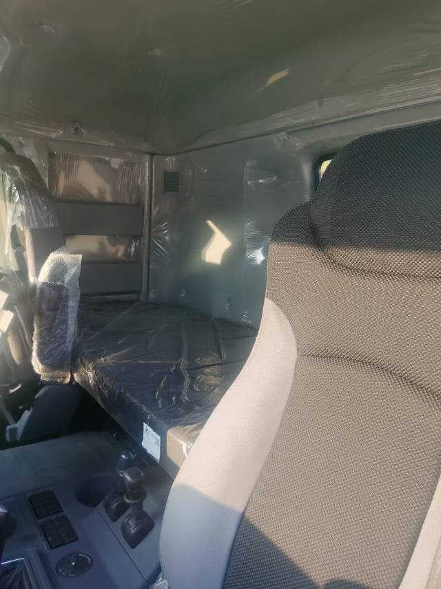 徐工HEFW211牵引车（国Ⅵ）