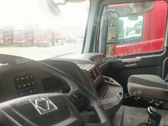 徐工LWAW221牵引车(国Ⅵ)