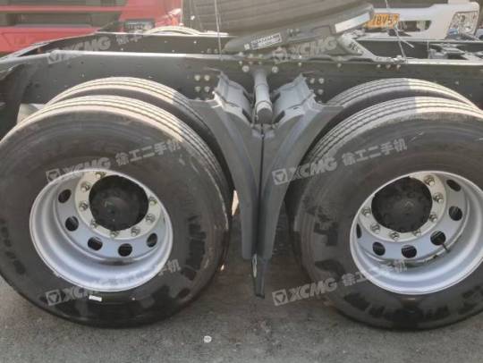 徐工LEFW252L牵引车(国Ⅵ)