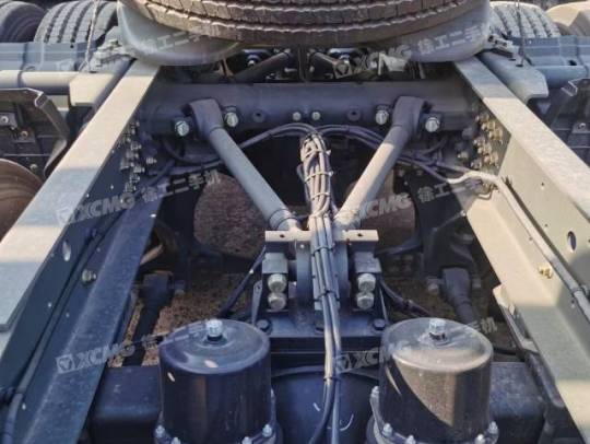 徐工LEFW252L牵引车(国Ⅵ)