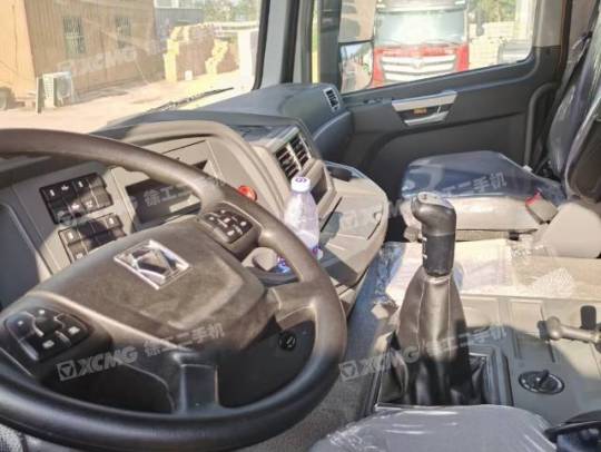 徐工LEFW252L牵引车(国Ⅵ)