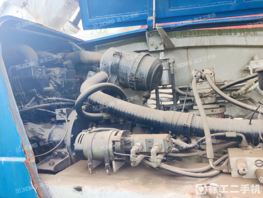 徐工GKS38直臂式高空作业平台