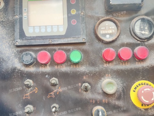 徐工GKS38直臂式高空作业平台