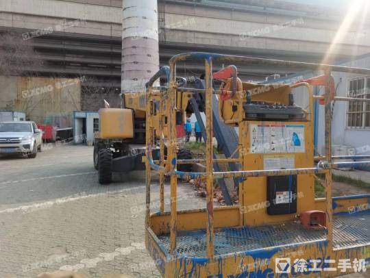 徐工XGS24直臂式高空作业平台