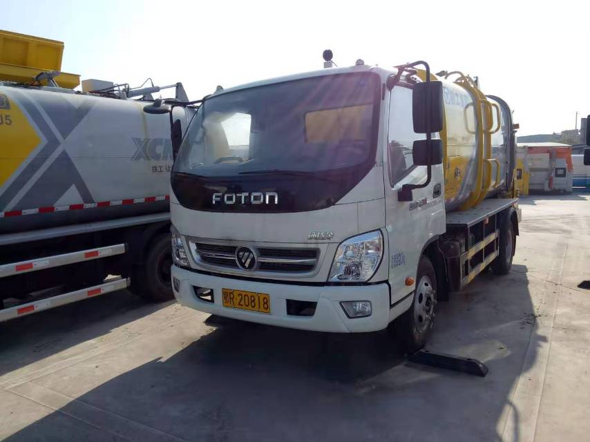 徐工XZJ5080TCAJ5餐厨垃圾车