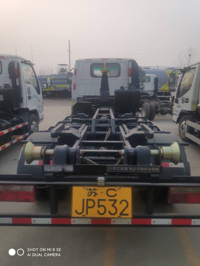 徐工XZJ5070XZXH5车厢可卸式垃圾车