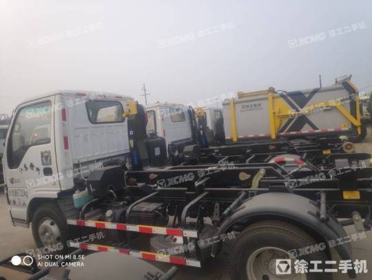 徐工XZJ5070XZXH5车厢可卸式垃圾车