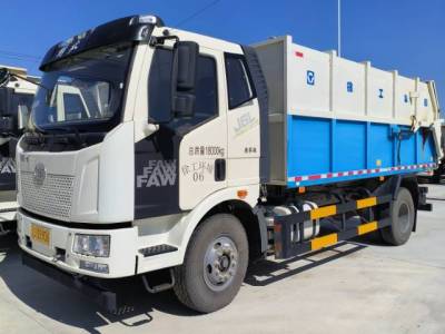 徐工XGH5180ZLJC6对接垃圾车