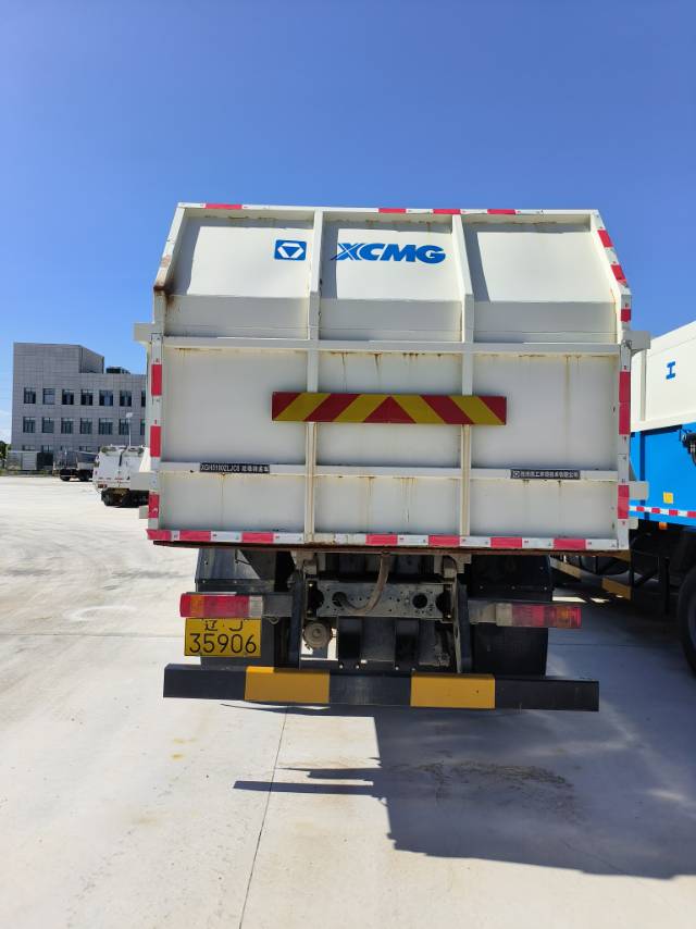 徐工XGH5180ZLJC6对接垃圾车