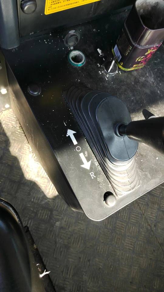 徐工XP303S轮胎压路机(30吨胶轮)