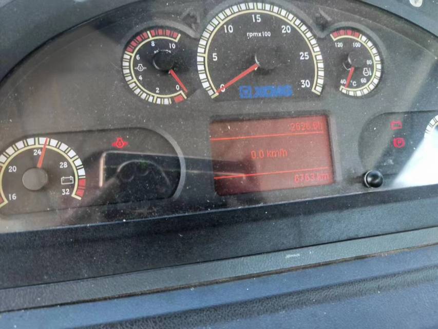 徐工XP303S轮胎压路机(30吨胶轮)