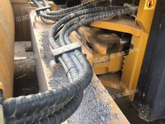 徐工XS365单钢轮压路机