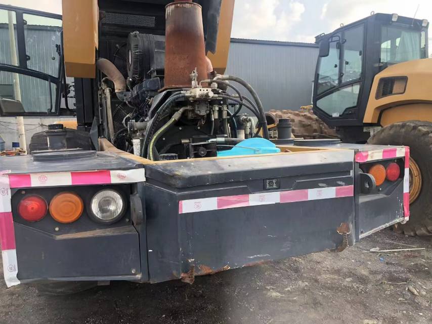 徐工XS365单钢轮压路机