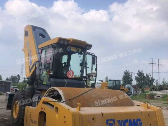 徐工XS365单钢轮压路机