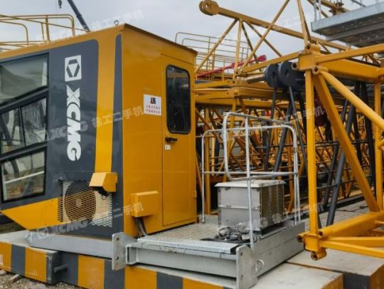 徐工APC--6013-6塔式起重机