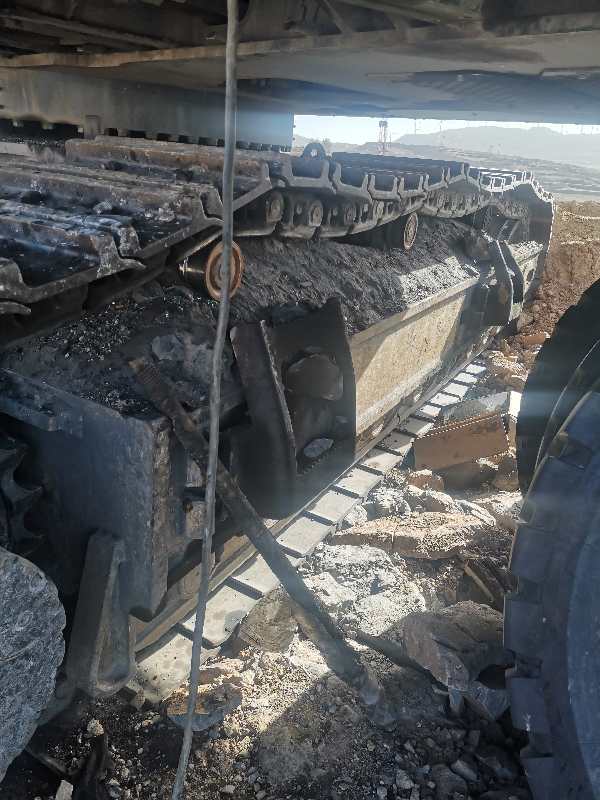 徐工XE950D履带式挖掘机