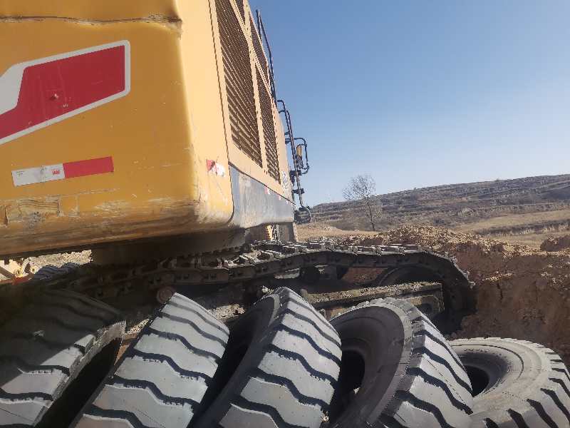 徐工XE950D履带式挖掘机