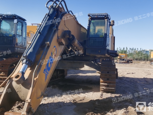 徐工XE950D履带式挖掘机