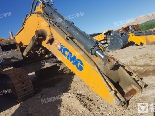 徐工XE950D履带式挖掘机