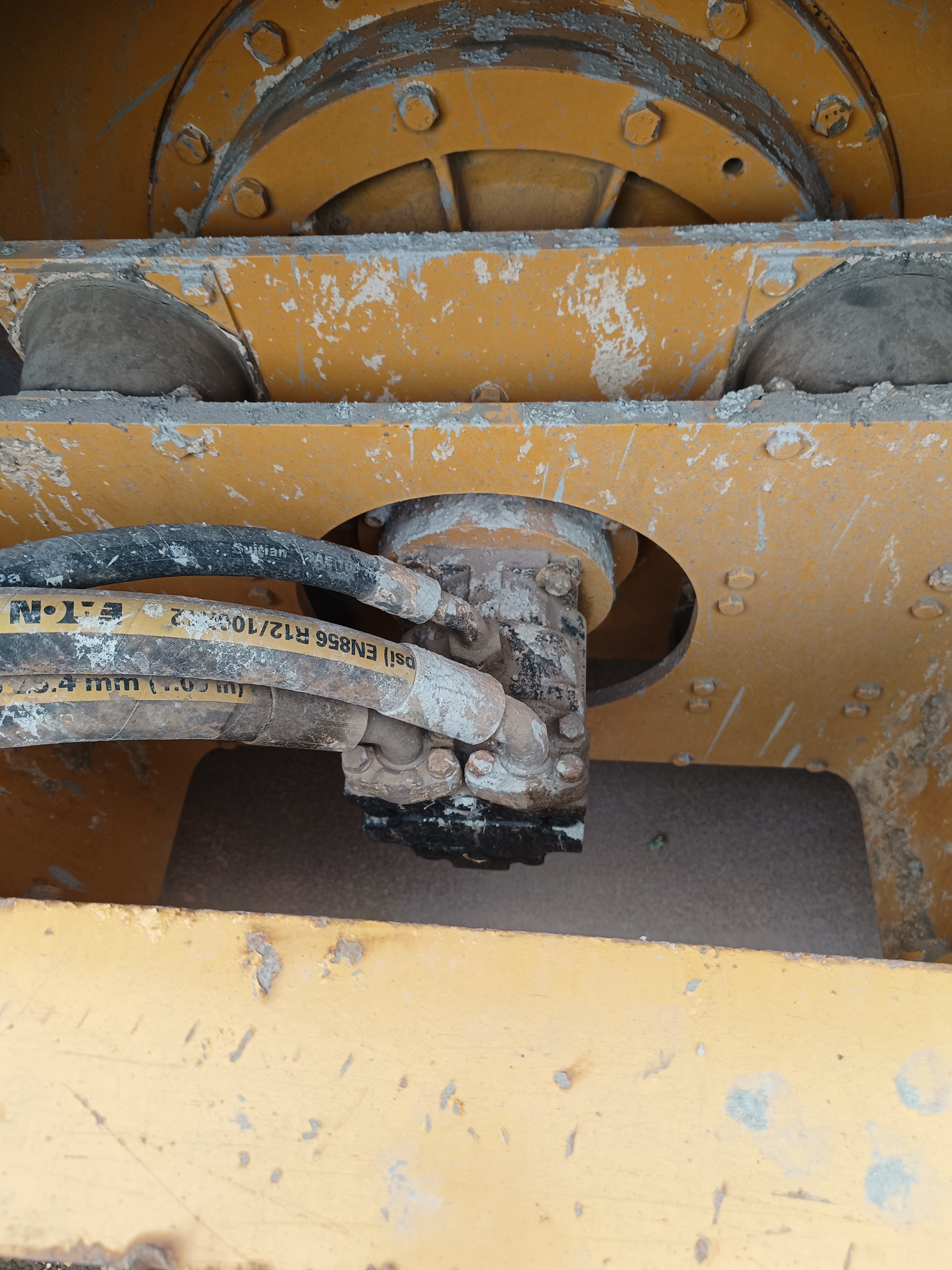 柳工622机械振动单钢轮压路机