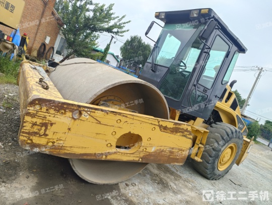 柳工622机械振动单钢轮压路机