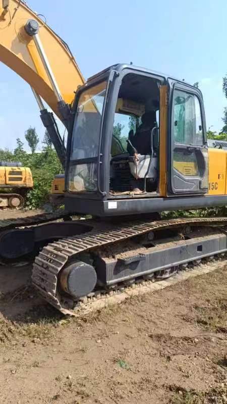 徐工XE215CA履带式挖掘机