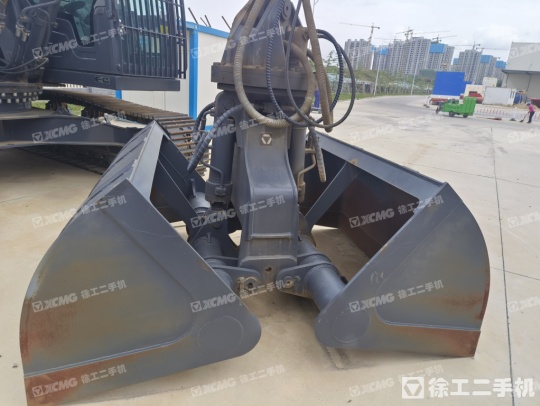 徐工XE450M抓料机履带式挖掘机