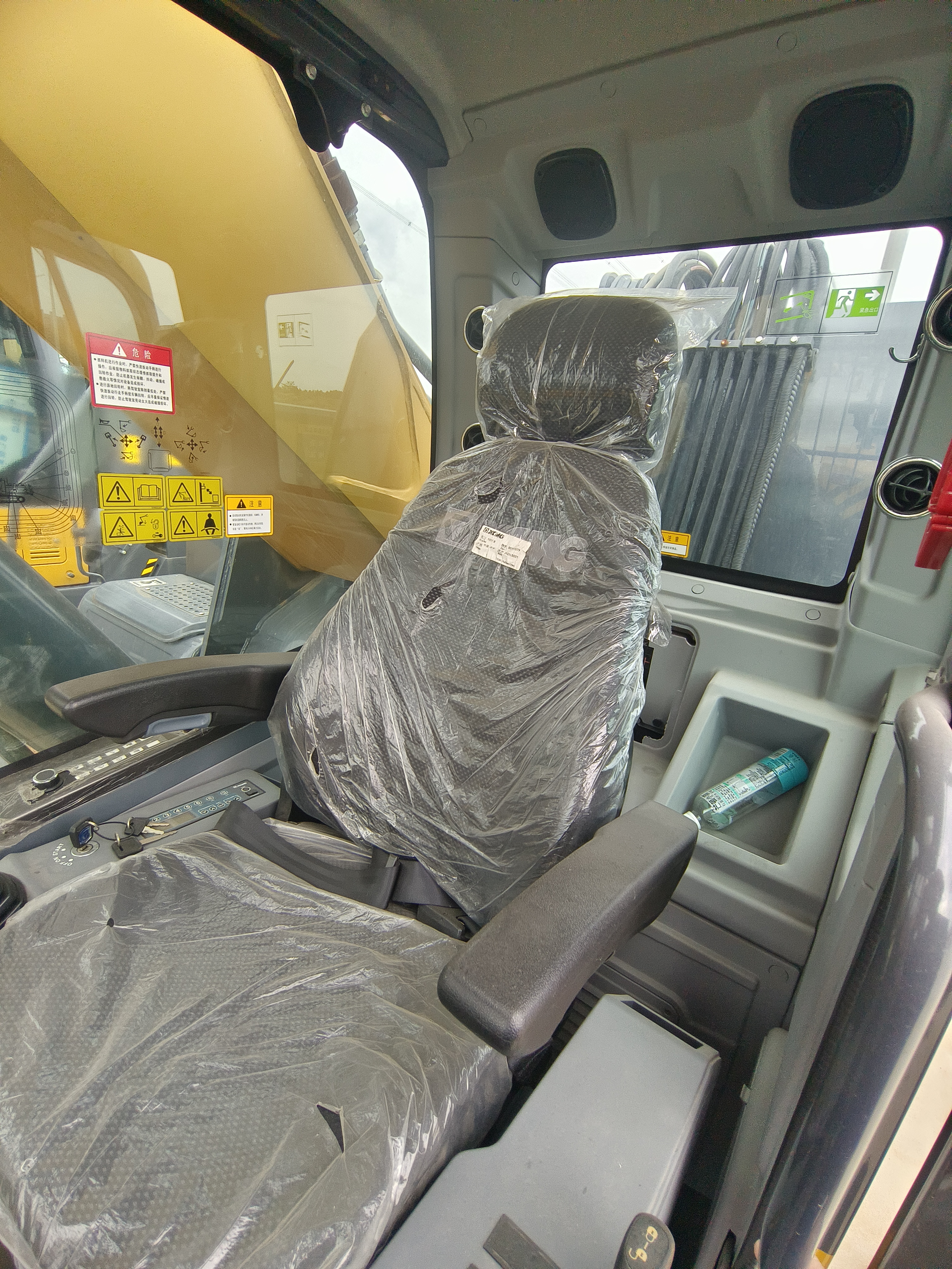 徐工XE450M抓料机履带式挖掘机