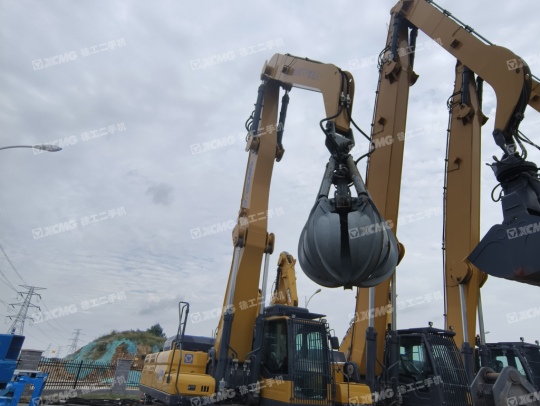 徐工XMH50CE履带式挖掘机抓料机
