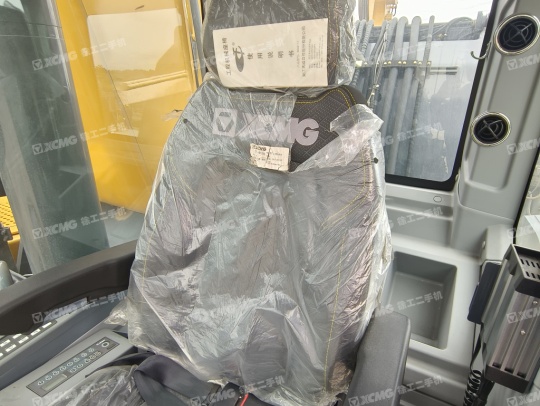 徐工XMH70C抓料机履带式挖掘机