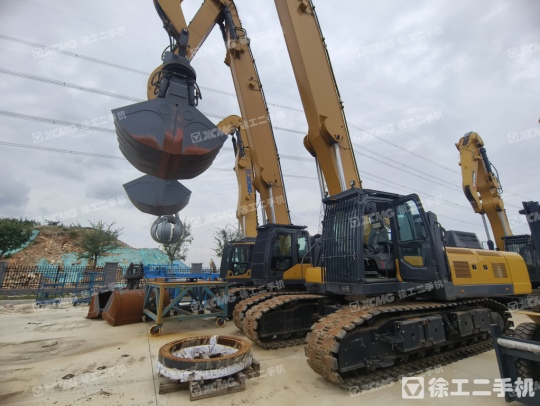 徐工XMH70C抓料机履带式挖掘机