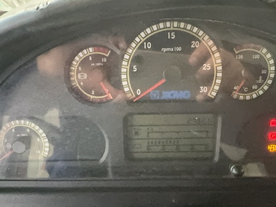 徐工LW700FV轮式装载机