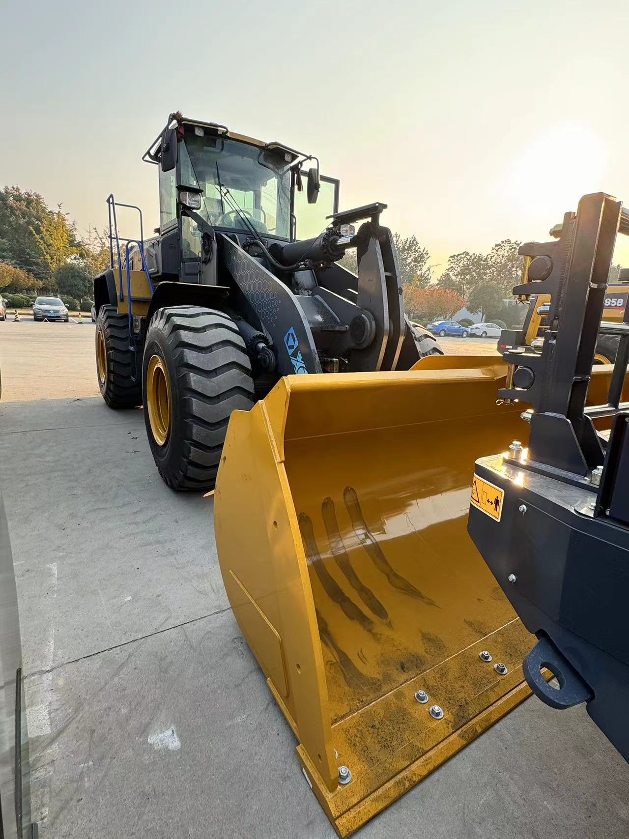 徐工XC968轮式装载机
