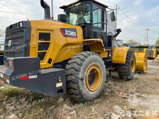 徐工XC965轮式装载机