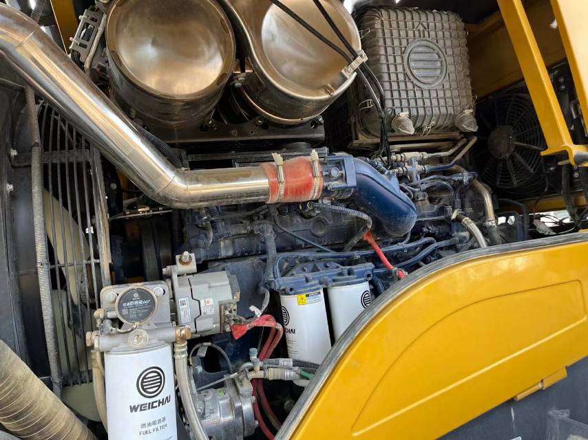 徐工XC965轮式装载机