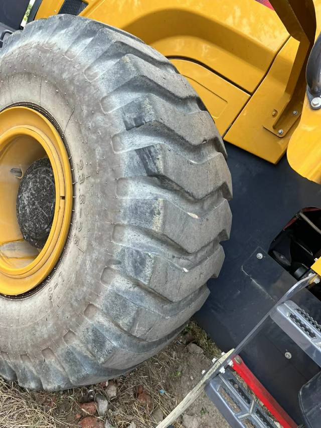 徐工XC965轮式装载机