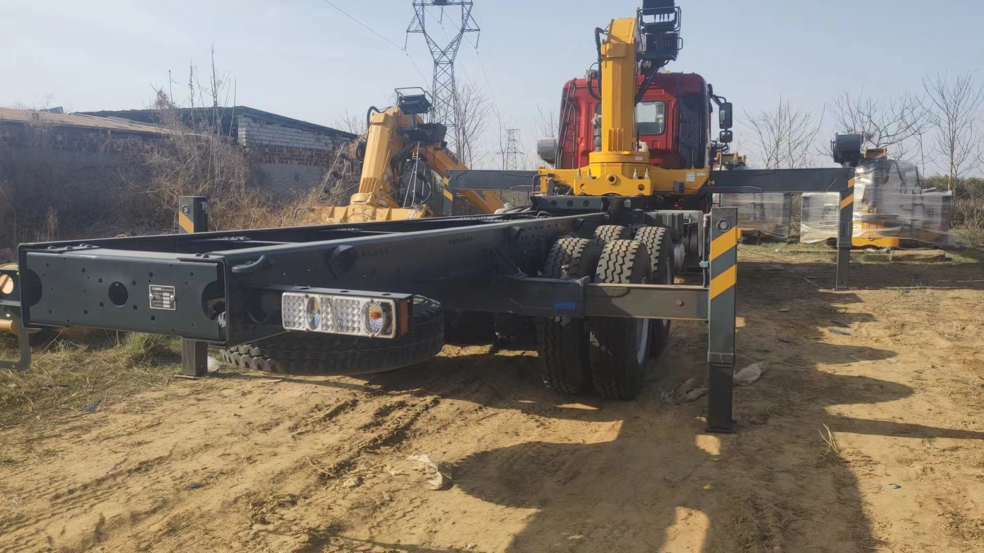 徐工SQS300E随车起重机