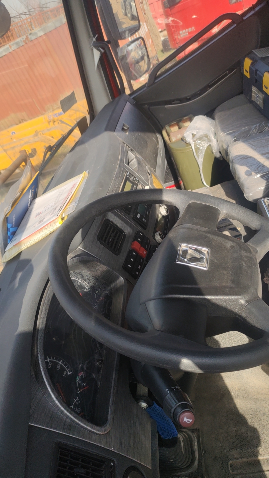 徐工SQS300E随车起重机