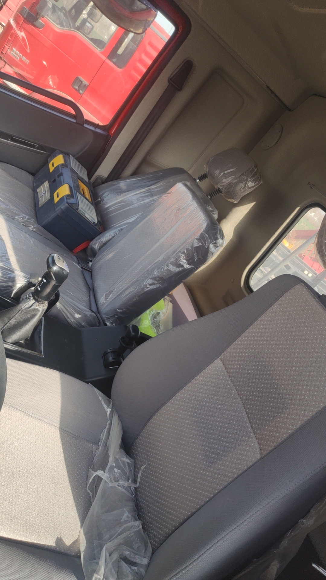 徐工SQS300E随车起重机