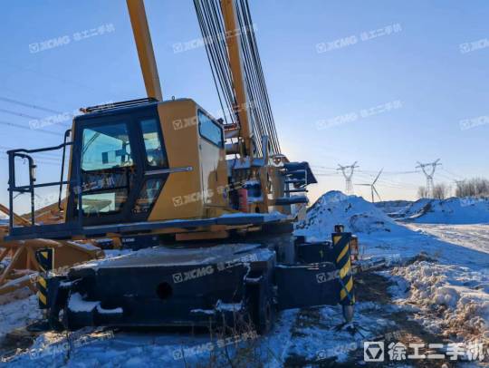 徐工XGC11000履带式起重机