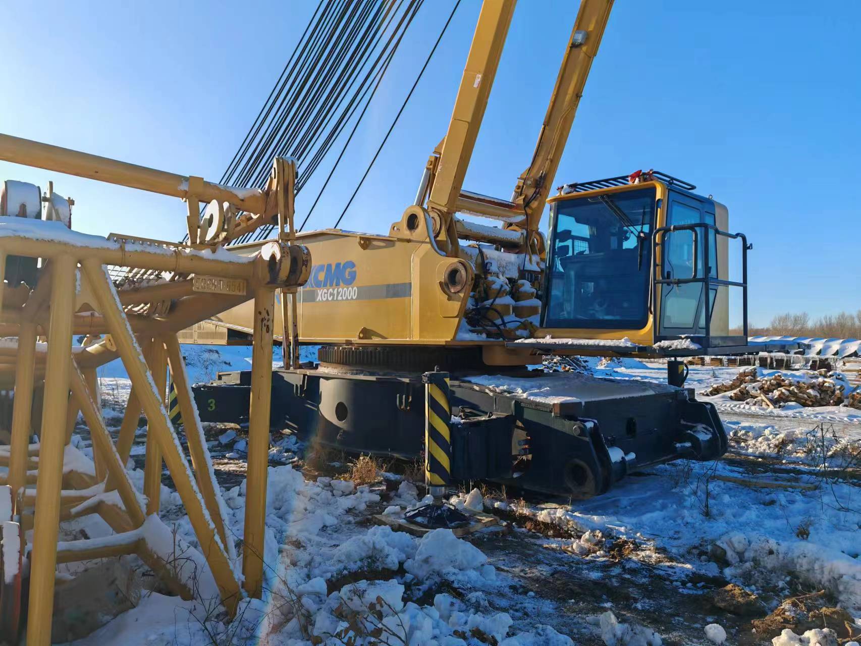 徐工XGC11000履带式起重机