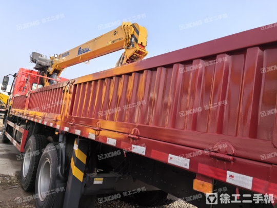 徐工SQS300E随车起重机