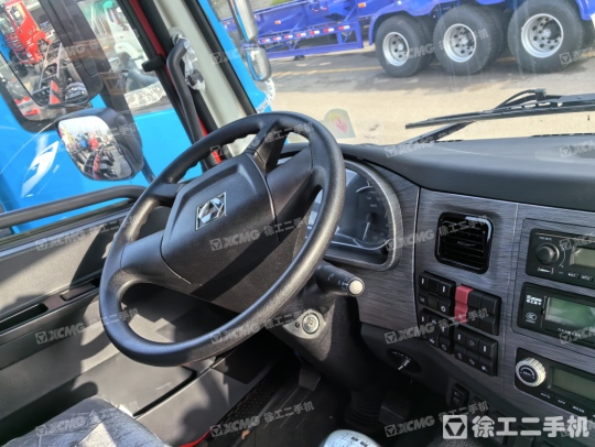 徐工SQS300E随车起重机