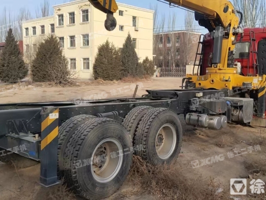 徐工SQS300E随车起重机