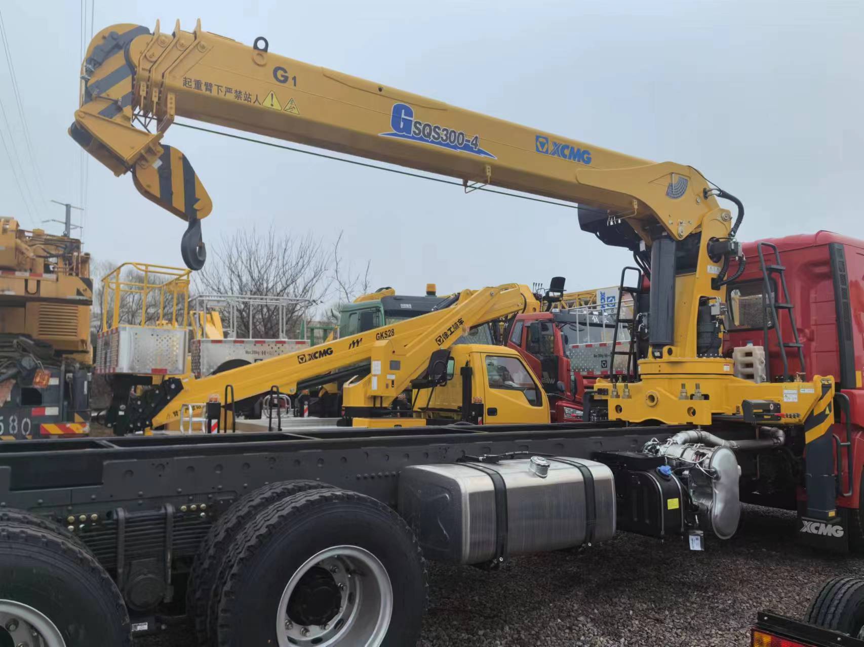 徐工SQS300E随车起重机